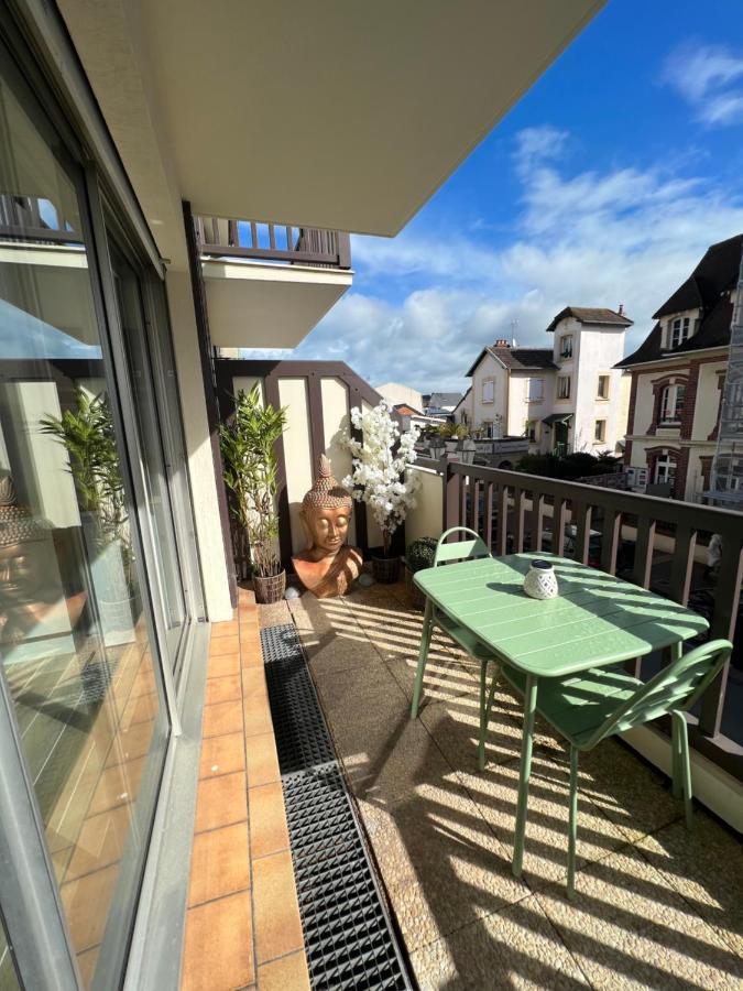 Appartement Hyper Centre De Cabourg Avec Balcon المظهر الخارجي الصورة